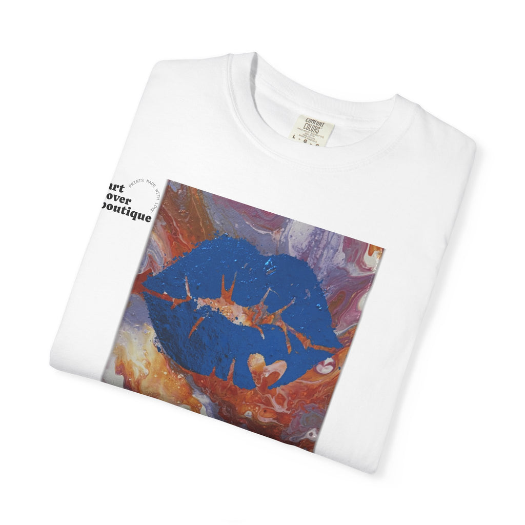 Women's Gold Candy Kiss Art Tee
